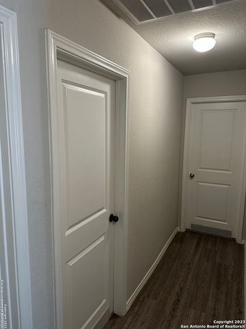 5918 TINA PARK, San Antonio, TX 78242