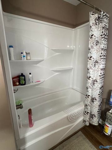 1716 SW Iris Street, Decatur, AL 35601