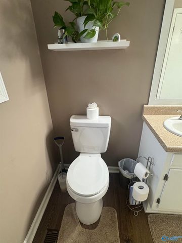 1716 SW Iris Street, Decatur, AL 35601