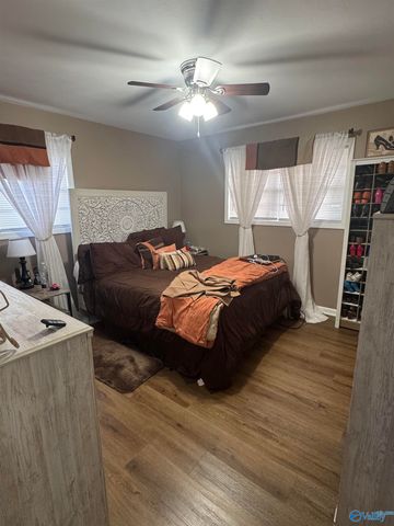 1716 SW Iris Street, Decatur, AL 35601