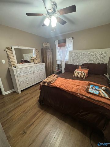 1716 SW Iris Street, Decatur, AL 35601