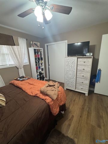 1716 SW Iris Street, Decatur, AL 35601