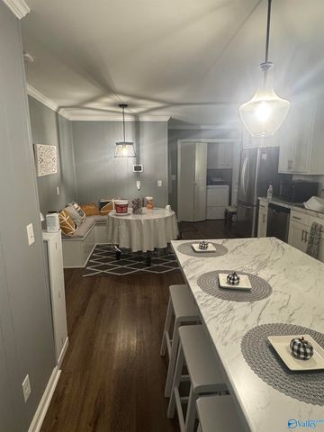 1716 SW Iris Street, Decatur, AL 35601