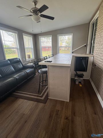 1716 SW Iris Street, Decatur, AL 35601