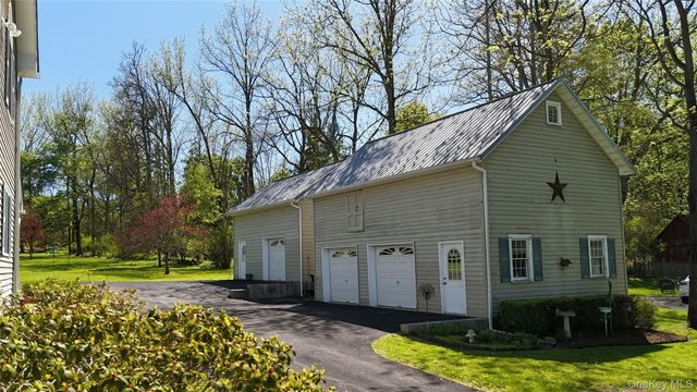 22 Little Brooklyn Road, Warwick, NY 10990