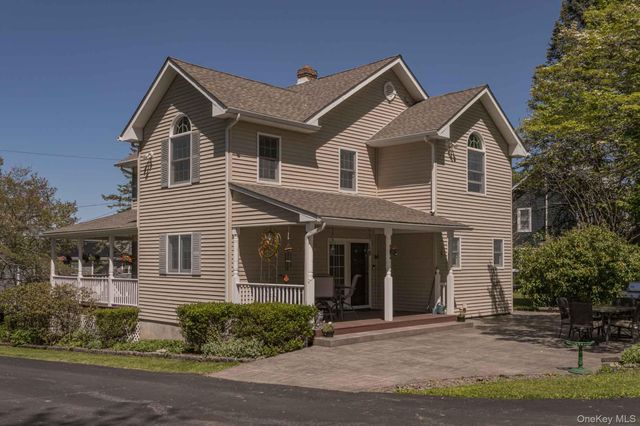 22 Little Brooklyn Road, Warwick, NY 10990