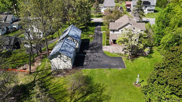 22 Little Brooklyn Road, Warwick, NY 10990