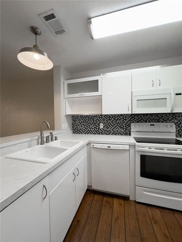 1416 SW 25TH PLACE, Gainesville, FL 32608