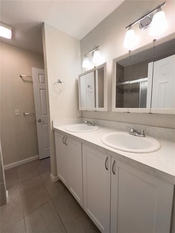 1416 SW 25TH PLACE, Gainesville, FL 32608