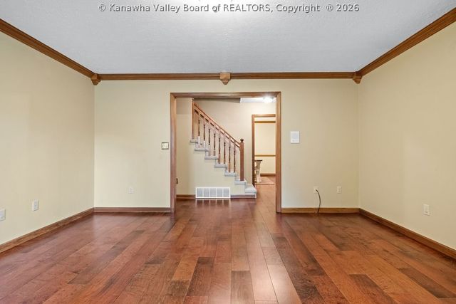 13 Richland Drive, Hurricane, WV 25526