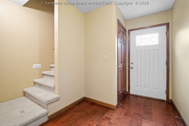 13 Richland Drive, Hurricane, WV 25526