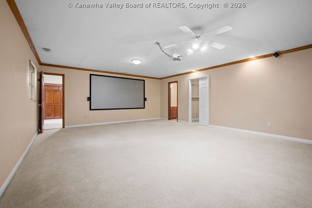13 Richland Drive, Hurricane, WV 25526