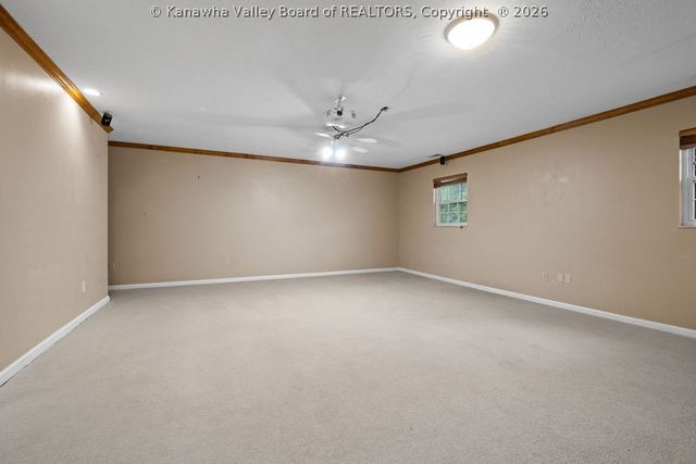 13 Richland Drive, Hurricane, WV 25526