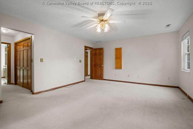 13 Richland Drive, Hurricane, WV 25526