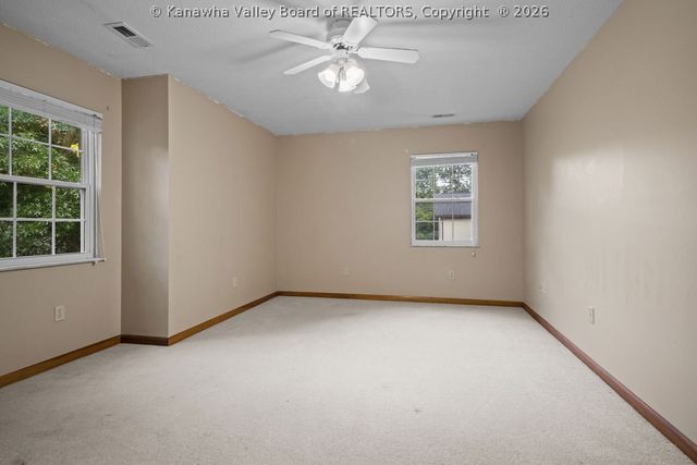 13 Richland Drive, Hurricane, WV 25526