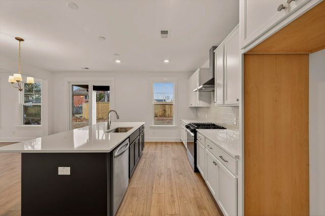 200 Creek Pointe Drive, Moncks Corner, SC 29461