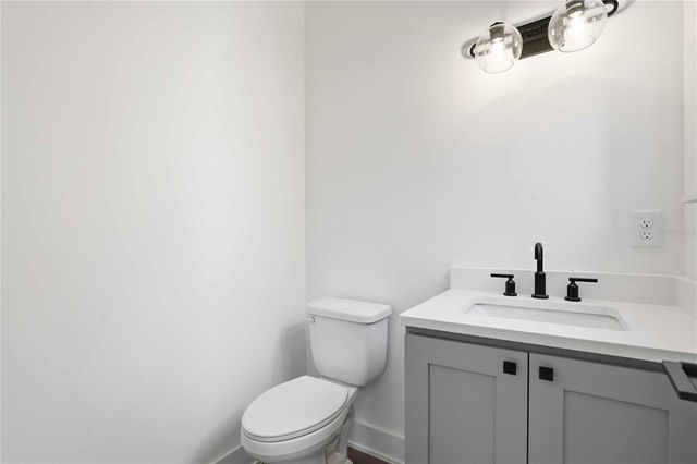 3002 W PLATT 1, Tampa, FL 33609