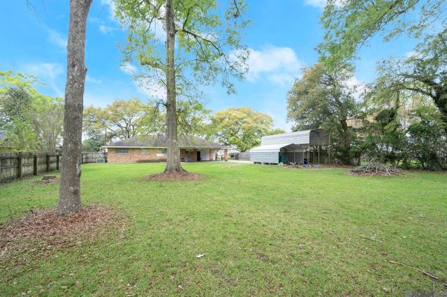 5216 Gloria St, Zachary, LA 70791