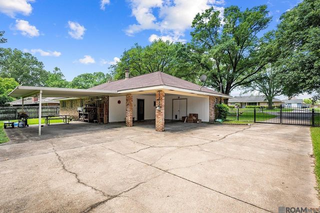5216 Gloria St, Zachary, LA 70791