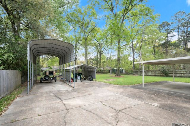 5216 Gloria St, Zachary, LA 70791