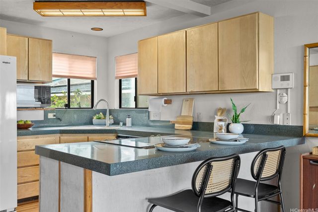 41-1009 Laumilo Street, Waimanalo, HI 96795