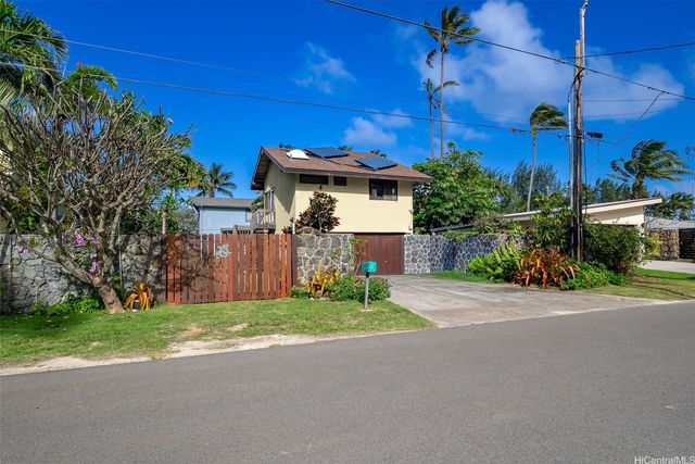 41-1009 Laumilo Street, Waimanalo, HI 96795
