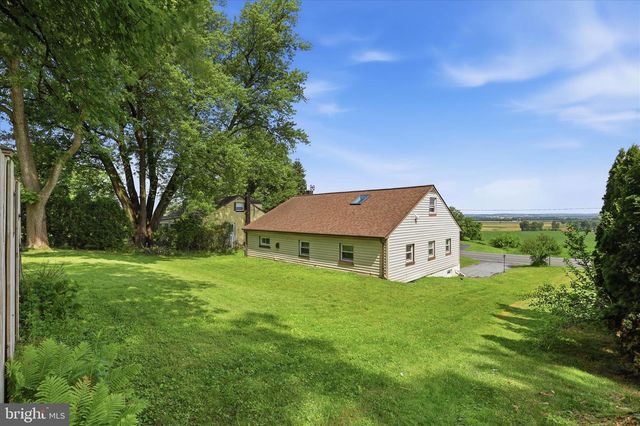 3982 MARIETTA AVE, Columbia, PA 17512