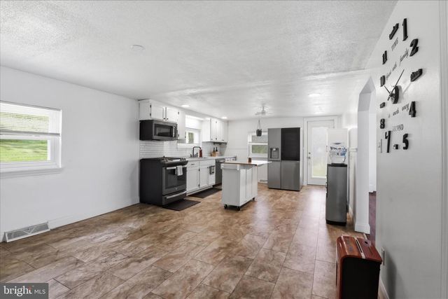 3982 MARIETTA AVE, Columbia, PA 17512