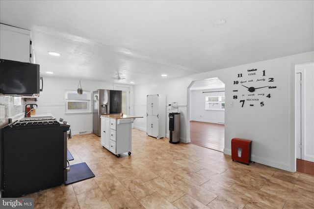 3982 MARIETTA AVE, Columbia, PA 17512