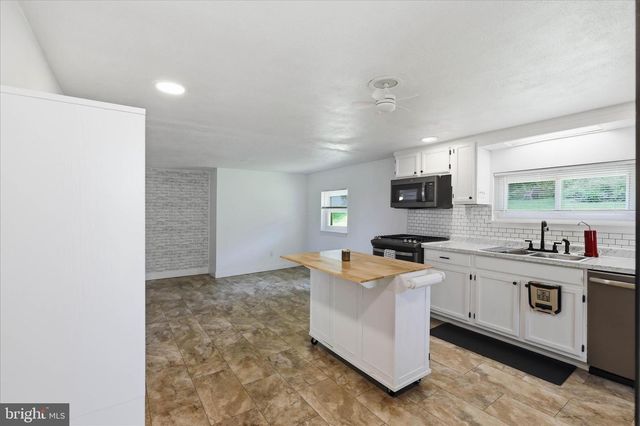 3982 MARIETTA AVE, Columbia, PA 17512