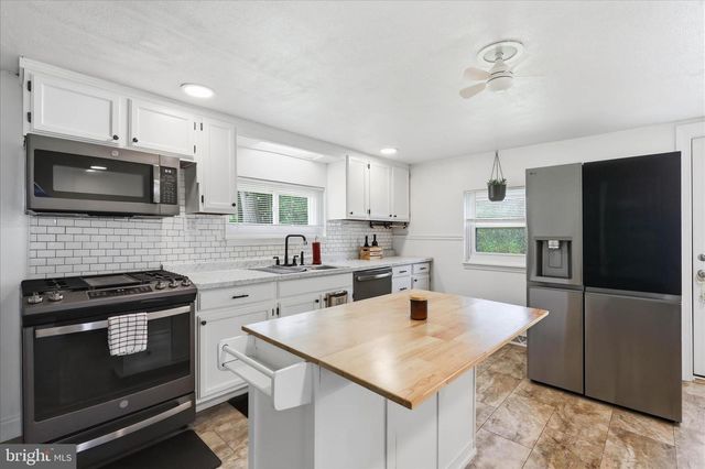 3982 MARIETTA AVE, Columbia, PA 17512