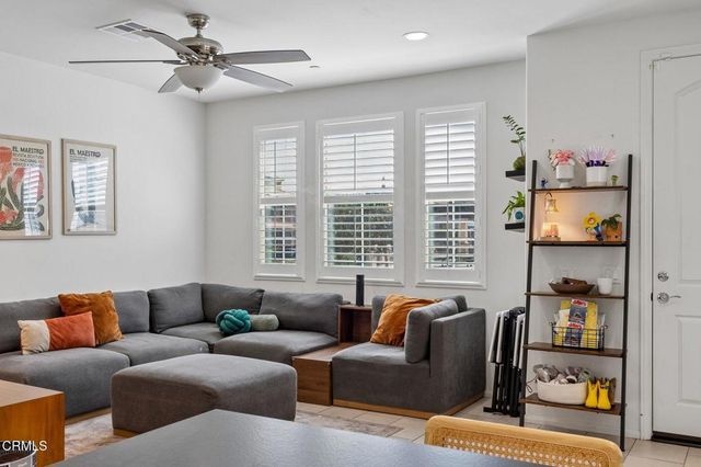 5040 Robles Street, Camarillo, CA 93012