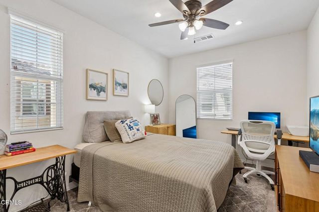 5040 Robles Street, Camarillo, CA 93012