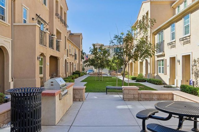 5040 Robles Street, Camarillo, CA 93012