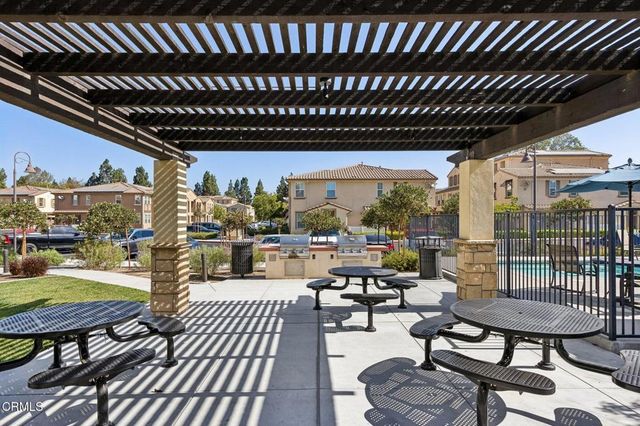 5040 Robles Street, Camarillo, CA 93012