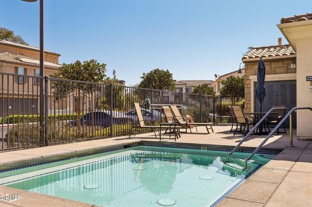 5040 Robles Street, Camarillo, CA 93012