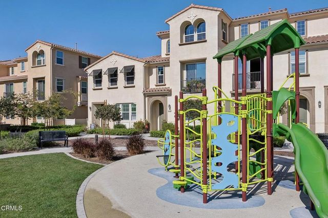 5040 Robles Street, Camarillo, CA 93012