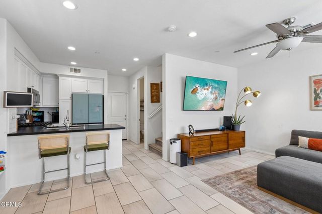 5040 Robles Street, Camarillo, CA 93012
