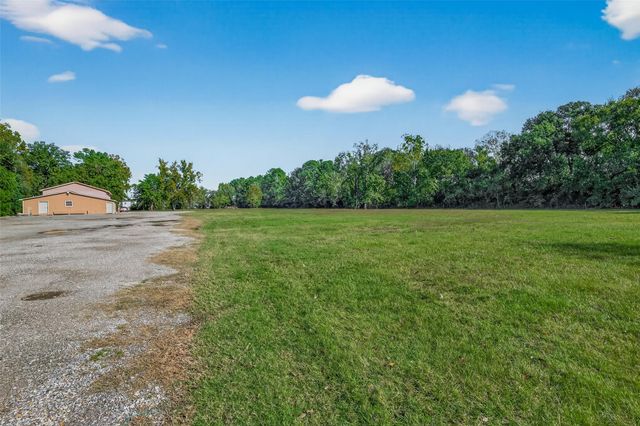 1416 Gears Road, Houston, TX 77067