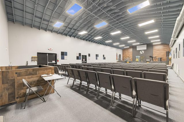 1416 Gears Road, Houston, TX 77067