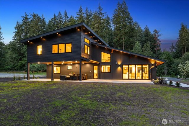 18520 65th Avenue SE, Snohomish, WA 98296