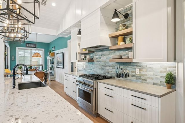 2204 89TH STREET NW, Bradenton, FL 34209