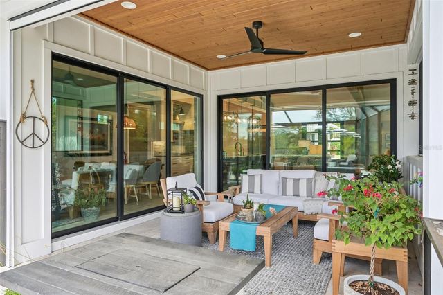 2204 89TH STREET NW, Bradenton, FL 34209