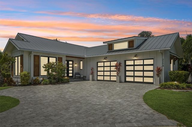 2204 89TH STREET NW, Bradenton, FL 34209