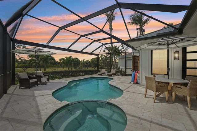 2204 89TH STREET NW, Bradenton, FL 34209