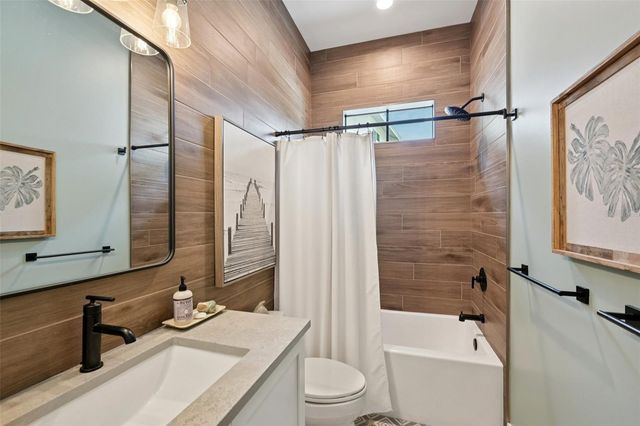 2204 89TH STREET NW, Bradenton, FL 34209