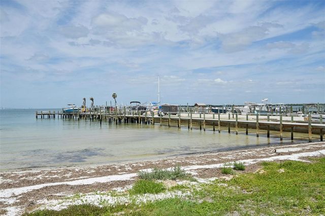 2204 89TH STREET NW, Bradenton, FL 34209