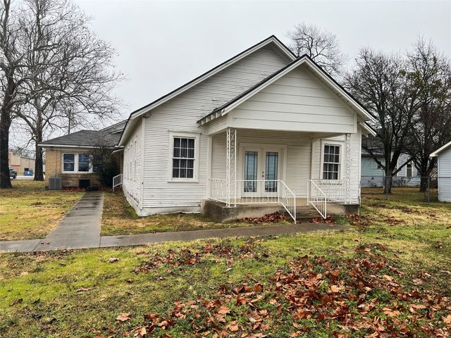 102 E Main Street, Cumby, TX 75433