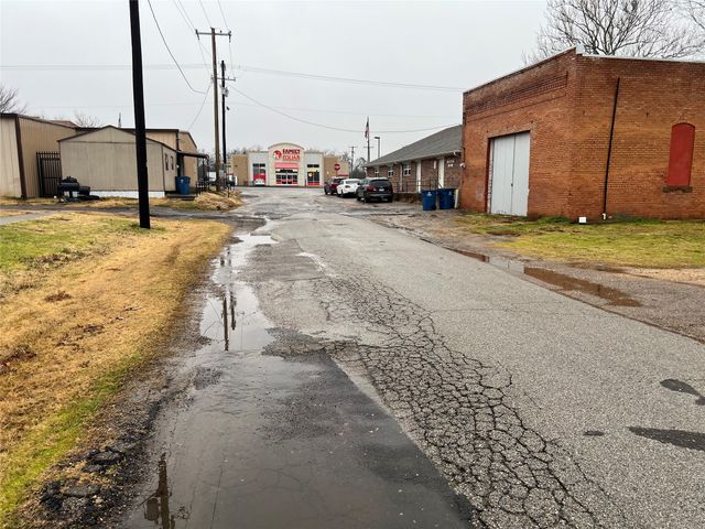 102 E Main Street, Cumby, TX 75433