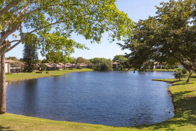 21851 ARRIBA REAL L, Boca Raton, FL 33433